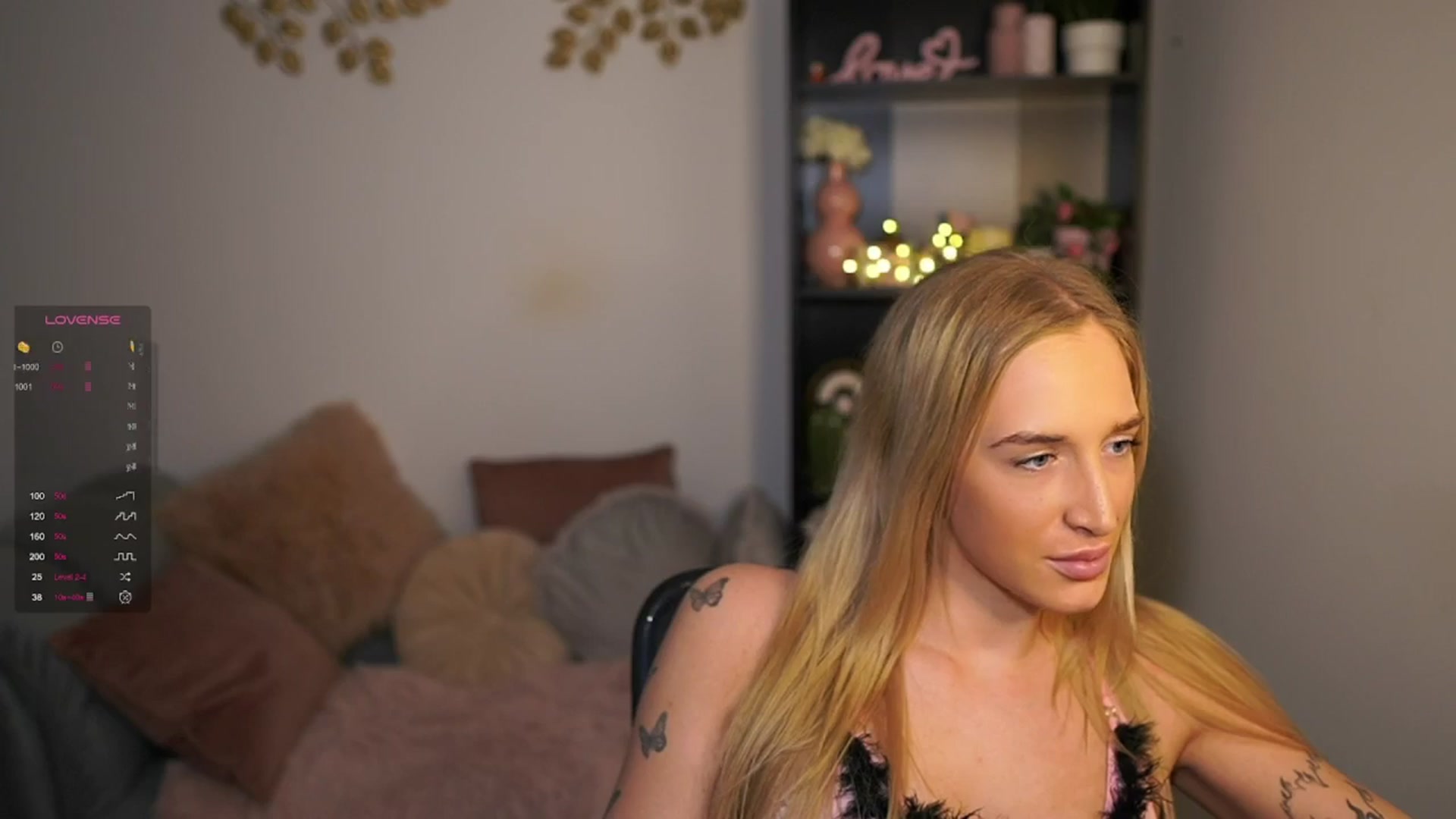 Gallery image thumbnail from NicoletteShea's myfreecams stream on, 03/16/2024, 16:48 image 9 of 20