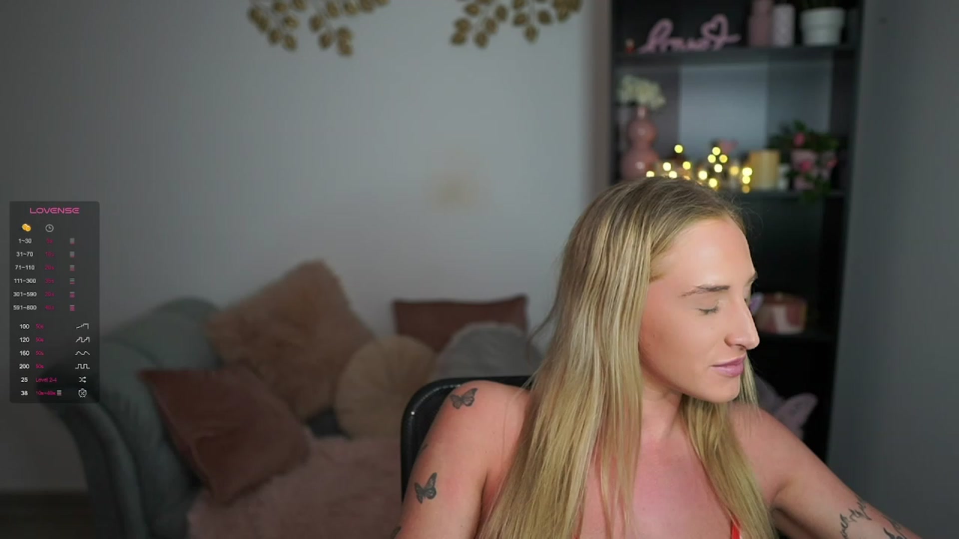 Gallery image thumbnail from NicoletteShea's myfreecams stream on, 03/17/2024, 21:30 image 12 of 20