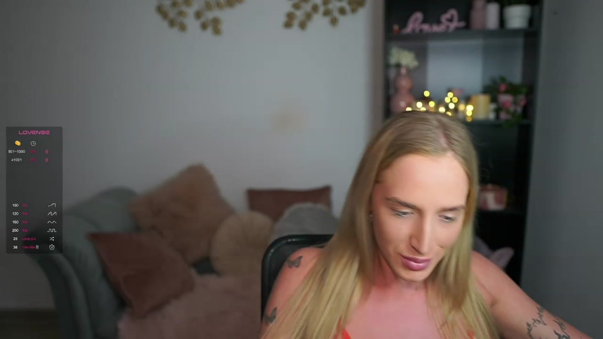 Gallery image thumbnail from NicoletteShea's myfreecams stream on, 03/17/2024, 21:30 image 13 of 20
