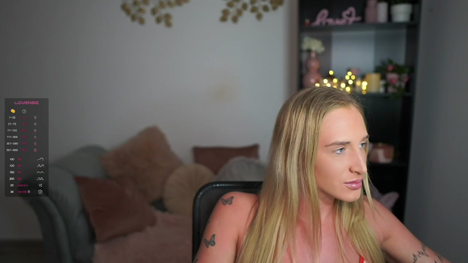 Gallery image thumbnail from NicoletteShea's myfreecams stream on, 03/17/2024, 21:30 image 4 of 20