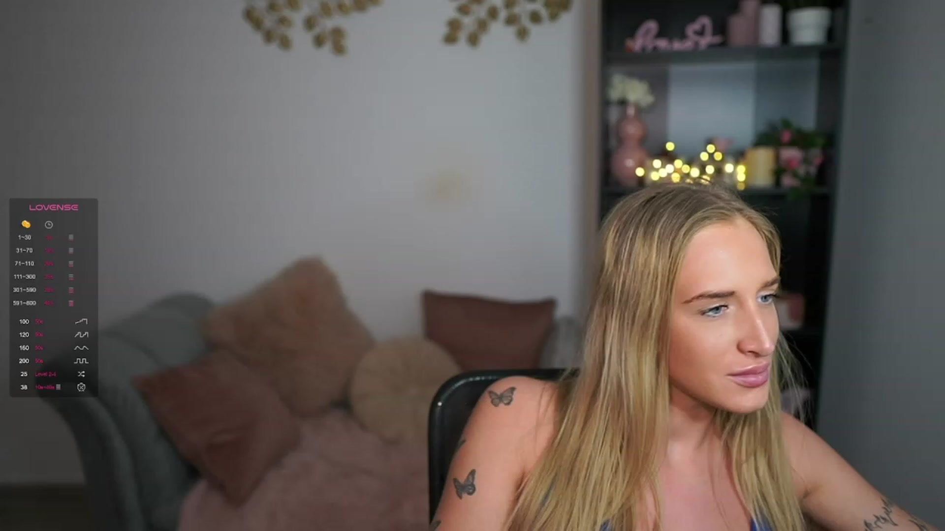 Gallery image thumbnail from NicoletteShea's myfreecams stream on, 03/18/2024, 15:23 image 17 of 20