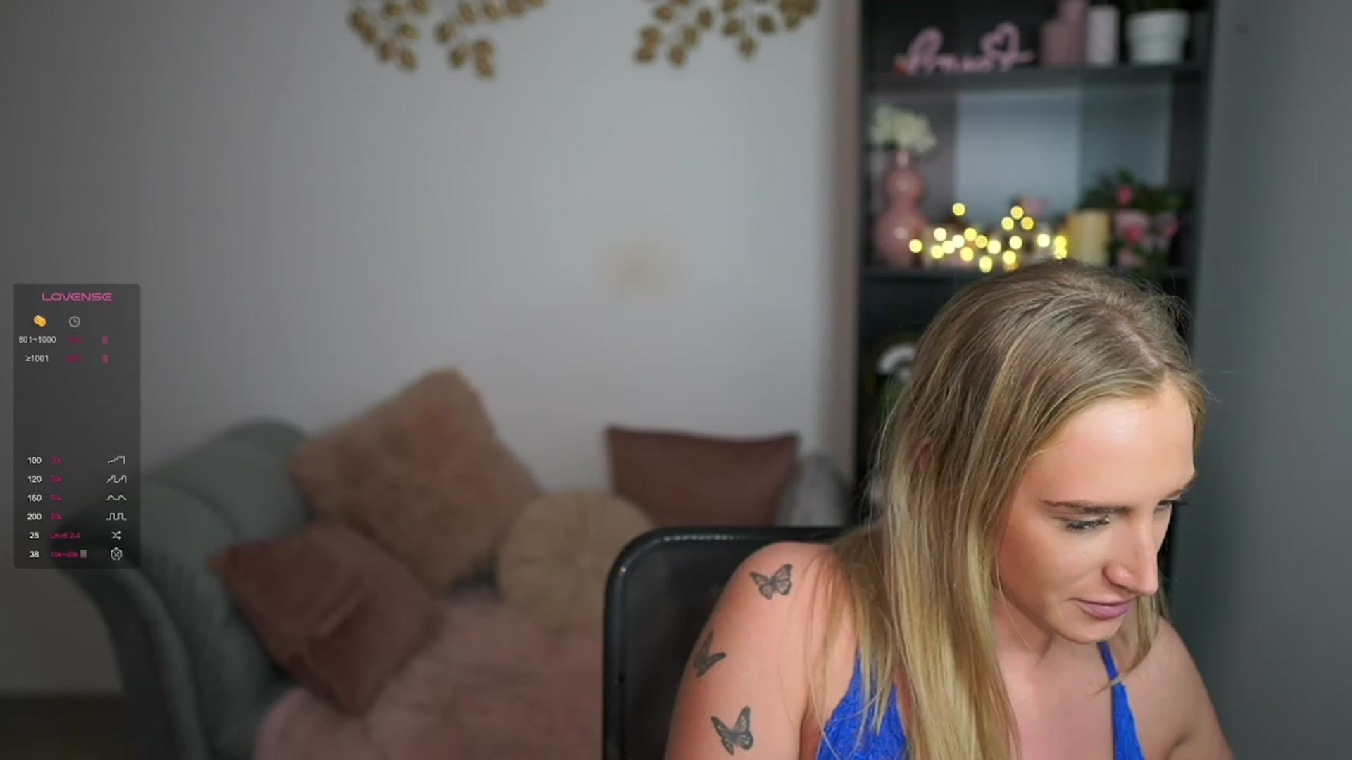 Gallery image thumbnail from NicoletteShea's myfreecams stream on, 03/18/2024, 16:30 image 6 of 20