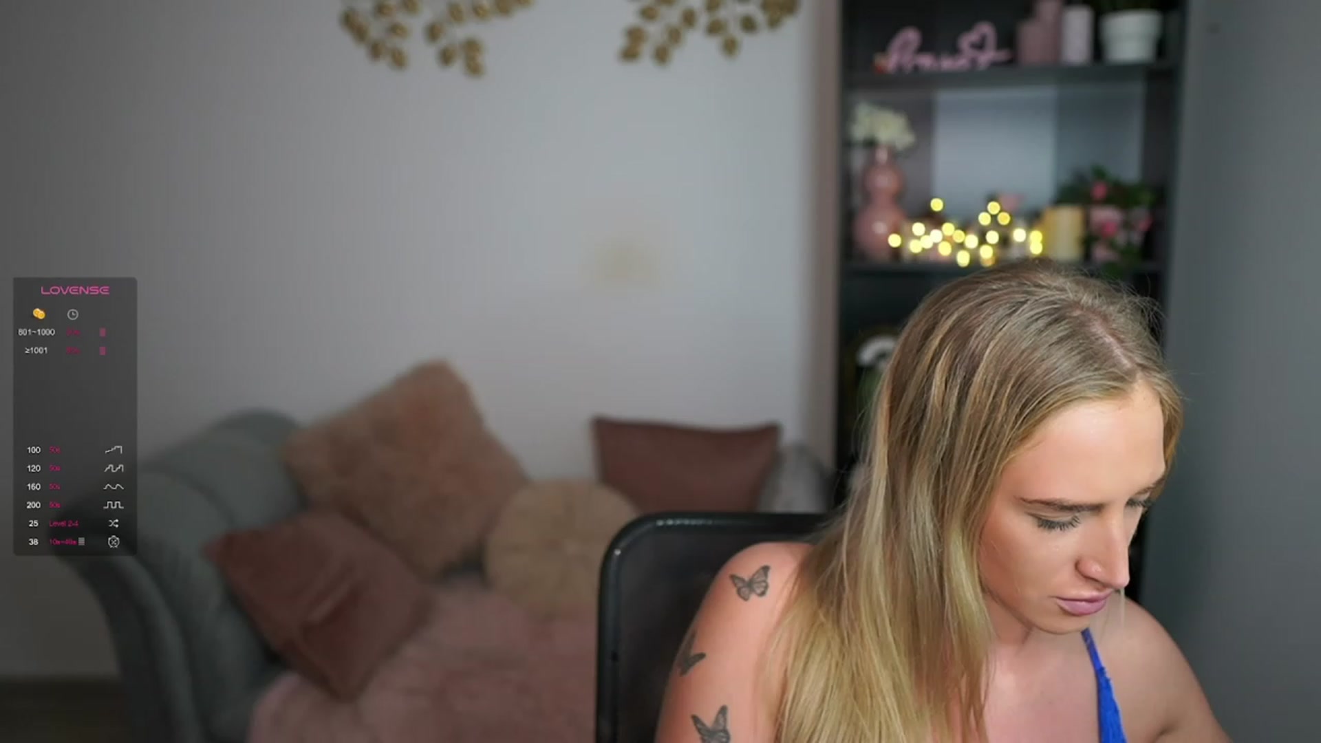 Gallery image thumbnail from NicoletteShea's myfreecams stream on, 03/18/2024, 16:30 image 8 of 20