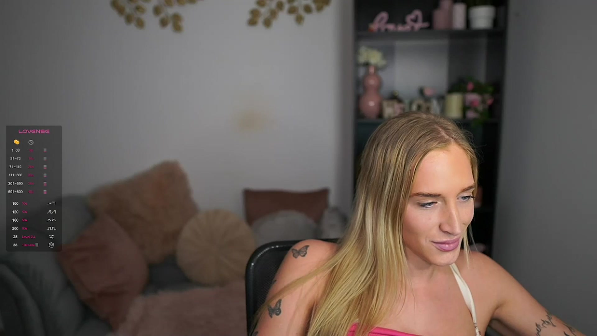 Gallery image thumbnail from NicoletteShea's myfreecams stream on, 03/20/2024, 18:47 image 14 of 20