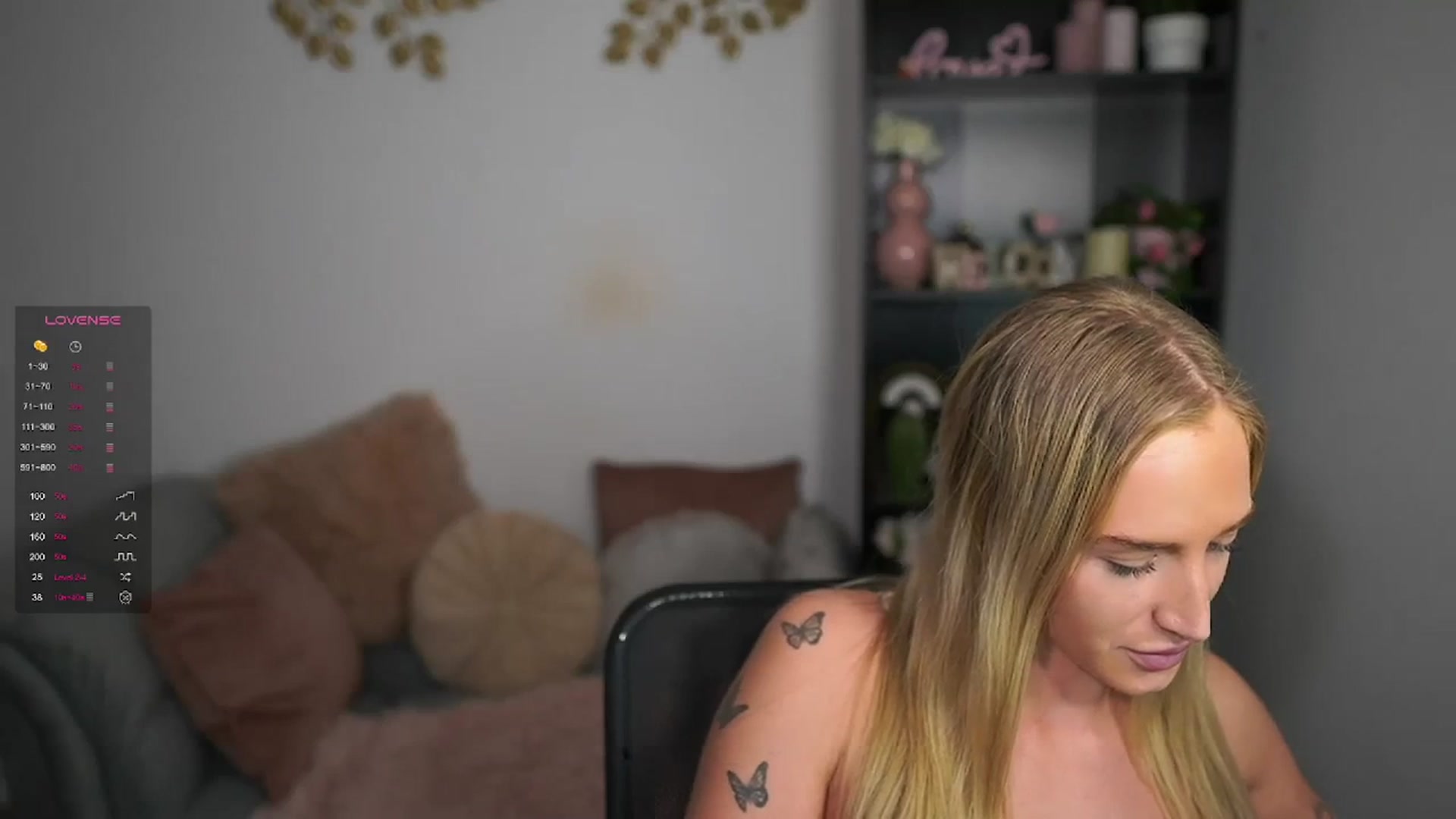 Gallery image thumbnail from NicoletteShea's myfreecams stream on, 03/20/2024, 18:47 image 5 of 20