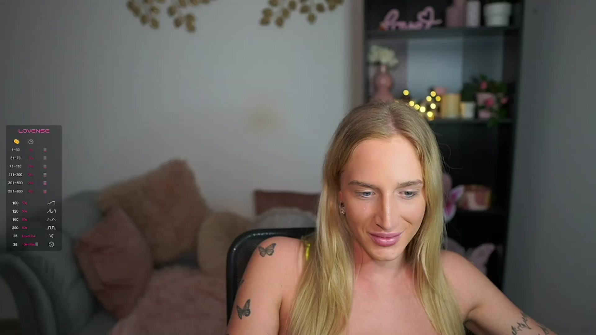 Gallery image thumbnail from NicoletteShea's myfreecams stream on, 03/24/2024, 21:39 image 19 of 20