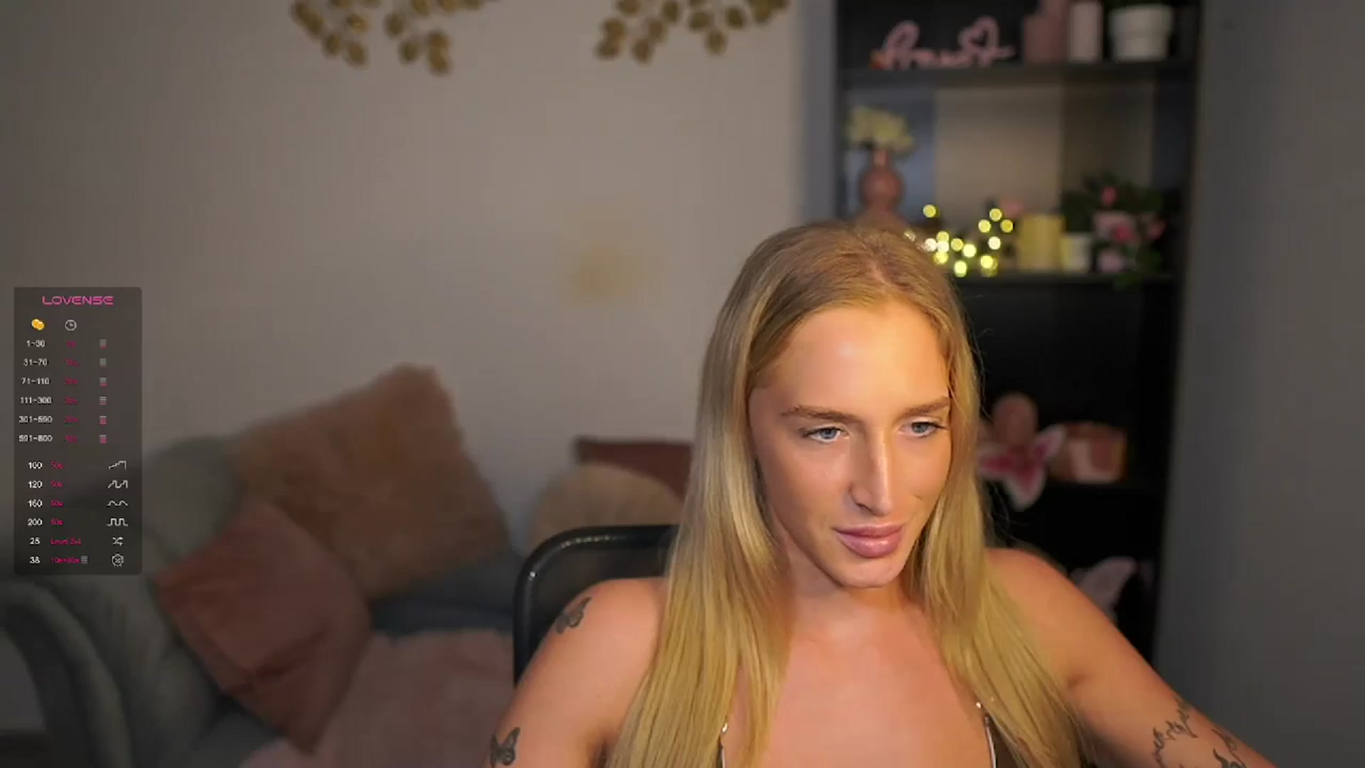 Gallery image thumbnail from NicoletteShea's myfreecams stream on, 03/25/2024, 18:52 image 8 of 20