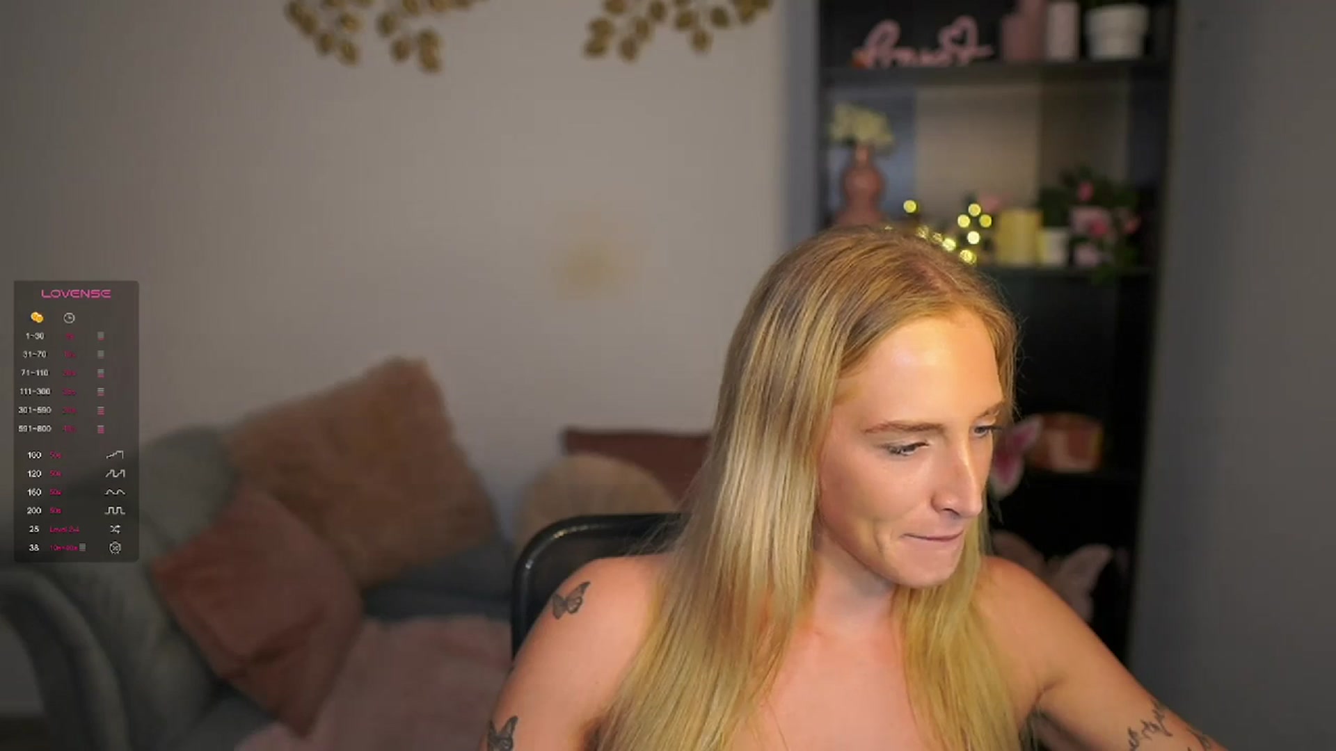 Gallery image thumbnail from NicoletteShea's myfreecams stream on, 03/25/2024, 18:52 image 19 of 20