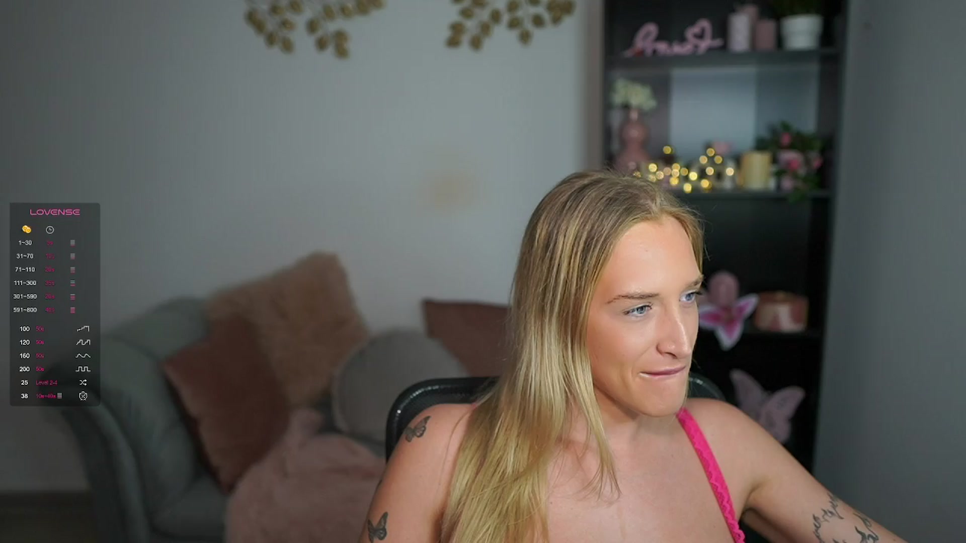 Gallery image thumbnail from NicoletteShea's myfreecams stream on, 04/02/2024, 14:26 image 20 of 20