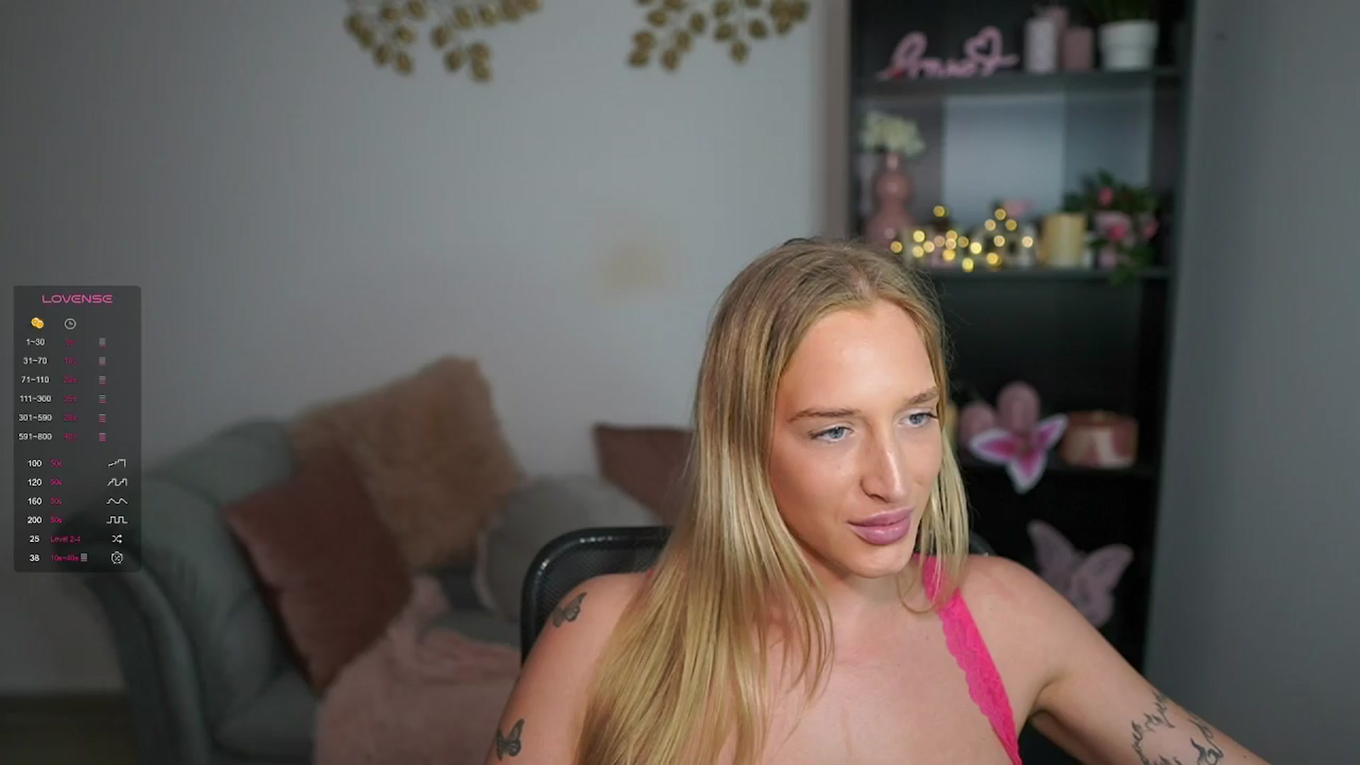 Gallery image thumbnail from NicoletteShea's myfreecams stream on, 04/02/2024, 17:54 image 5 of 20