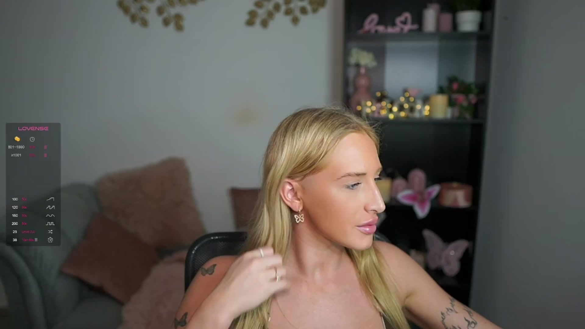 Gallery image thumbnail from NicoletteShea's myfreecams stream on, 04/07/2024, 13:55 image 1 of 20