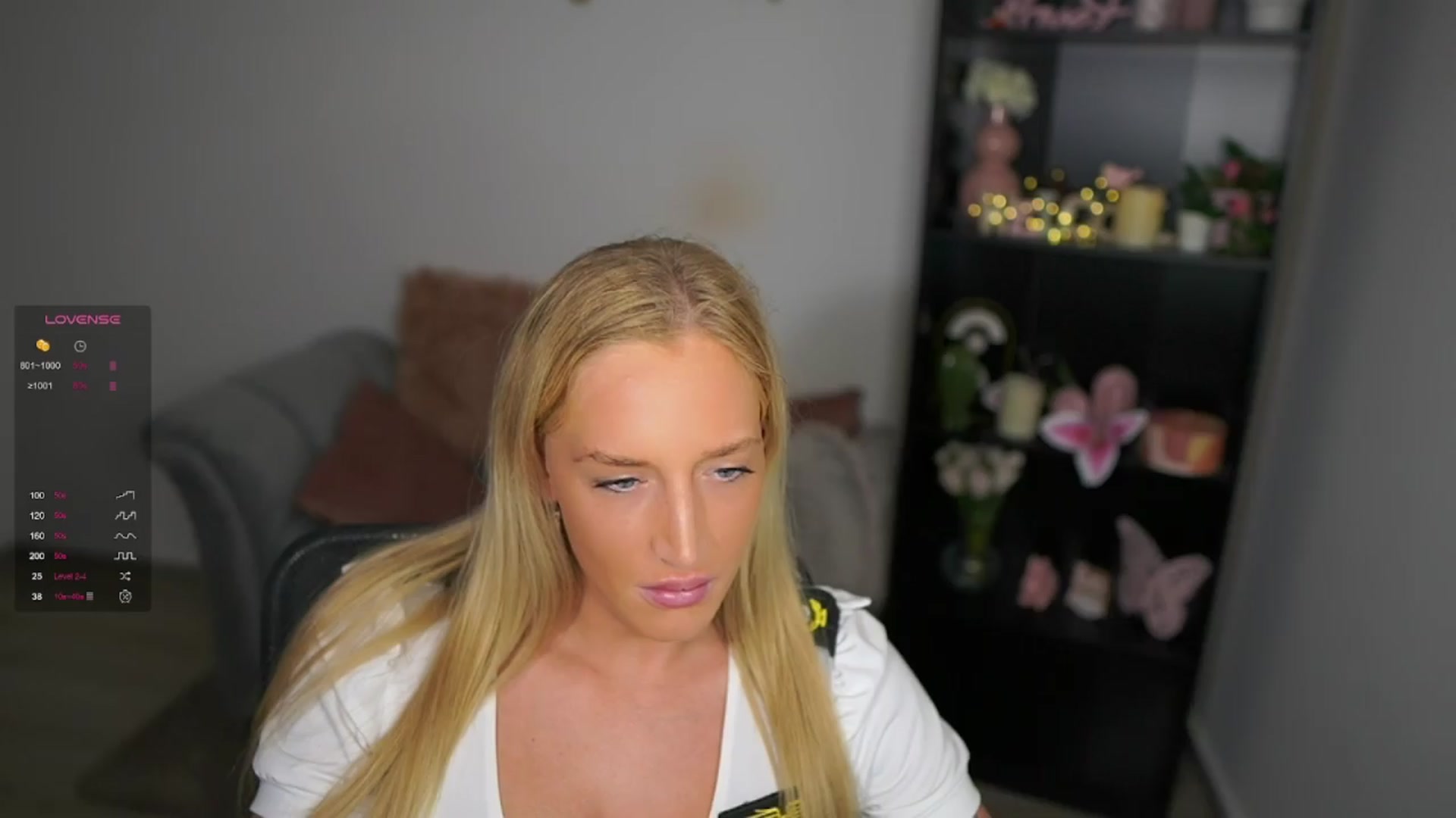 Gallery image thumbnail from NicoletteShea's myfreecams stream on, 04/13/2024, 10:16 image 18 of 20