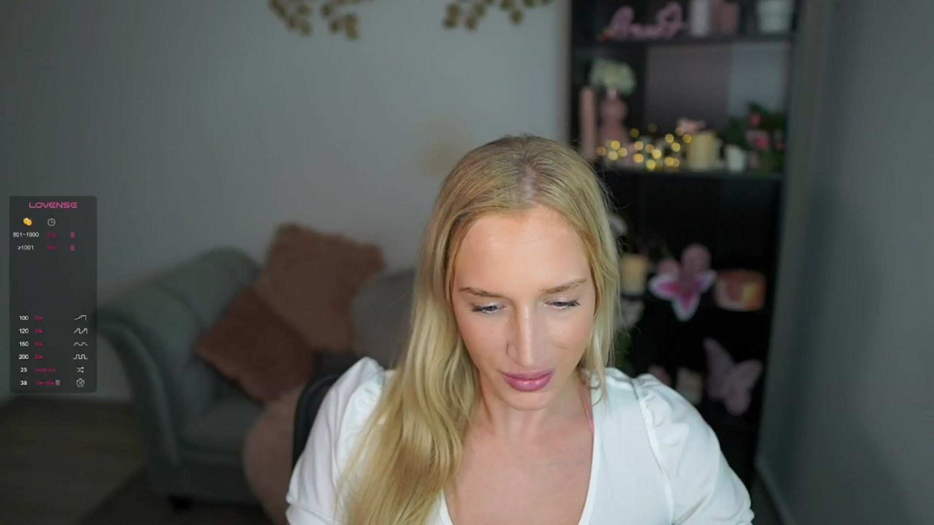 Gallery image thumbnail from NicoletteShea's myfreecams stream on, 04/16/2024, 15:16 image 2 of 20