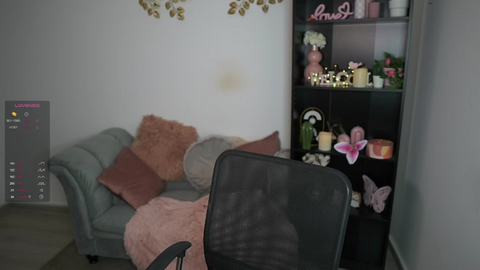 Gallery image thumbnail from NicoletteShea's myfreecams stream on, 04/16/2024, 17:58 image 3 of 20