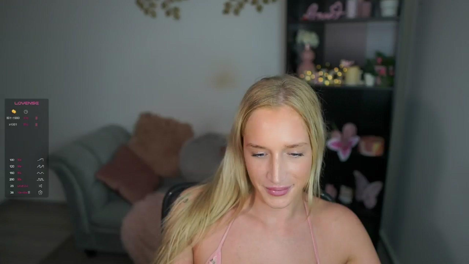 Gallery image thumbnail from NicoletteShea's myfreecams stream on, 04/16/2024, 17:58 image 1 of 20