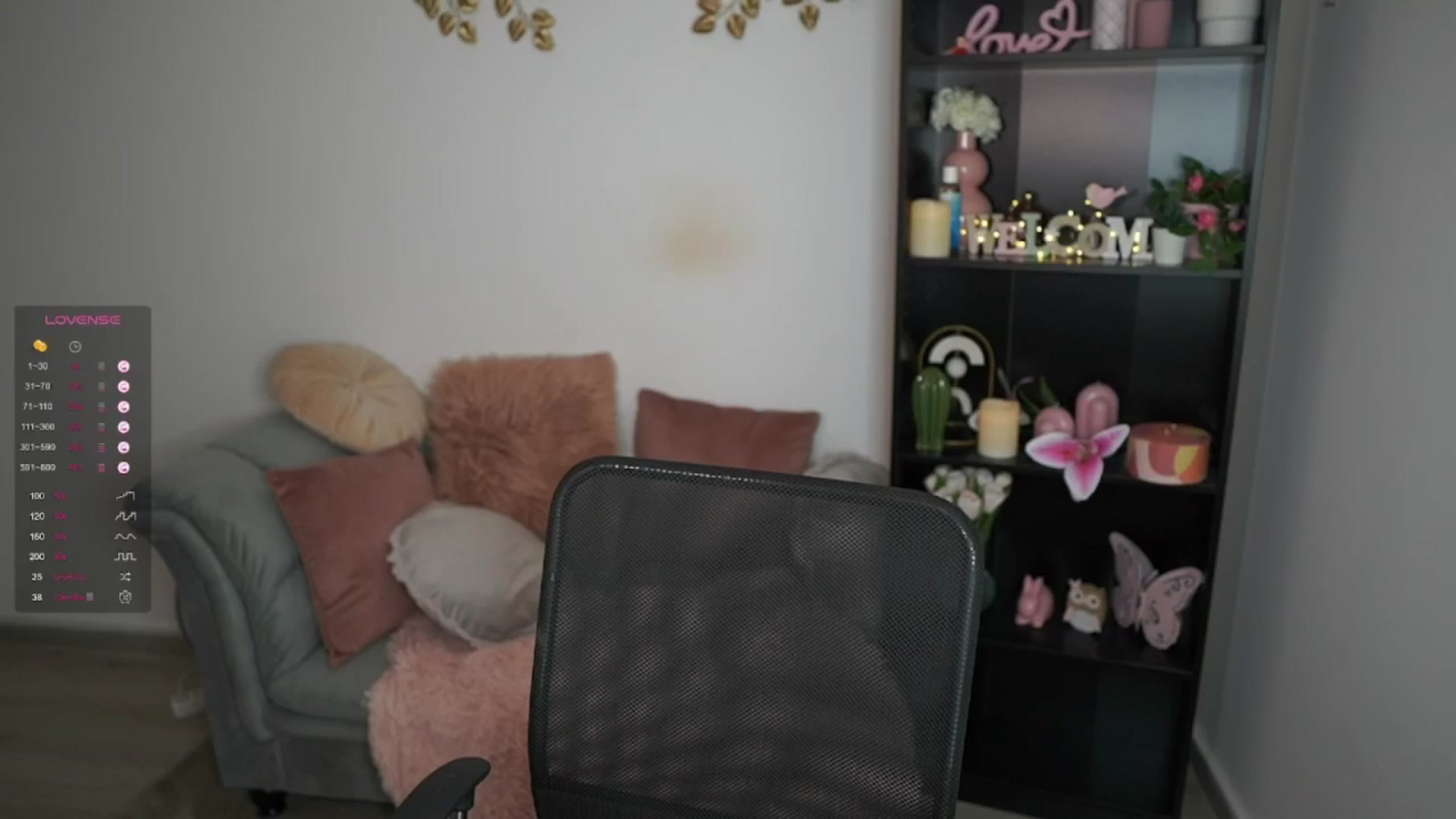 Gallery image thumbnail from NicoletteShea's myfreecams stream on, 04/22/2024, 16:01 image 19 of 20