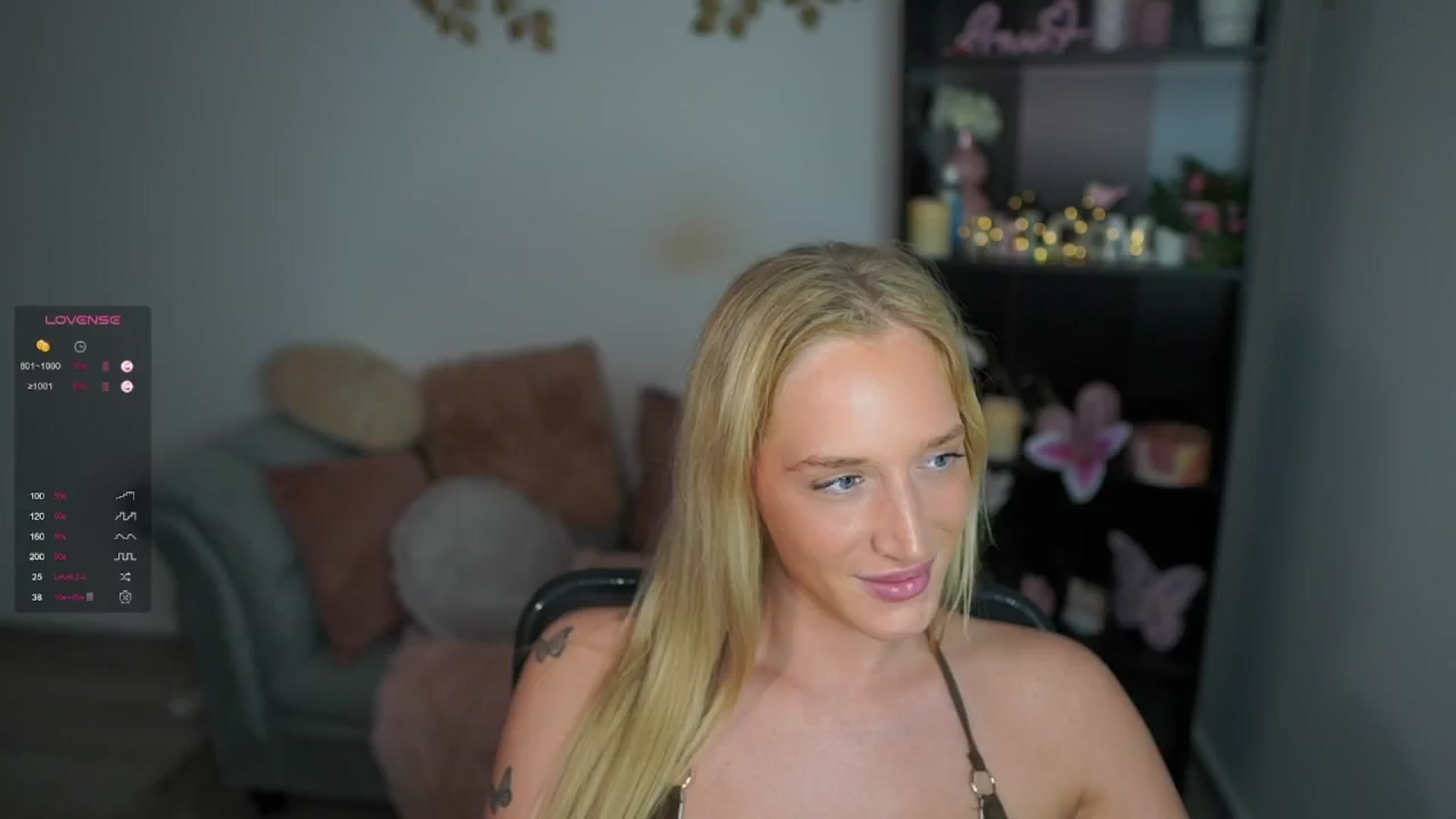 Gallery image thumbnail from NicoletteShea's myfreecams stream on, 04/22/2024, 16:01 image 10 of 20