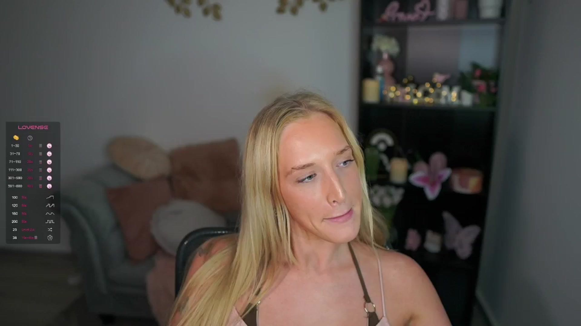 Gallery image thumbnail from NicoletteShea's myfreecams stream on, 04/22/2024, 17:24 image 20 of 20