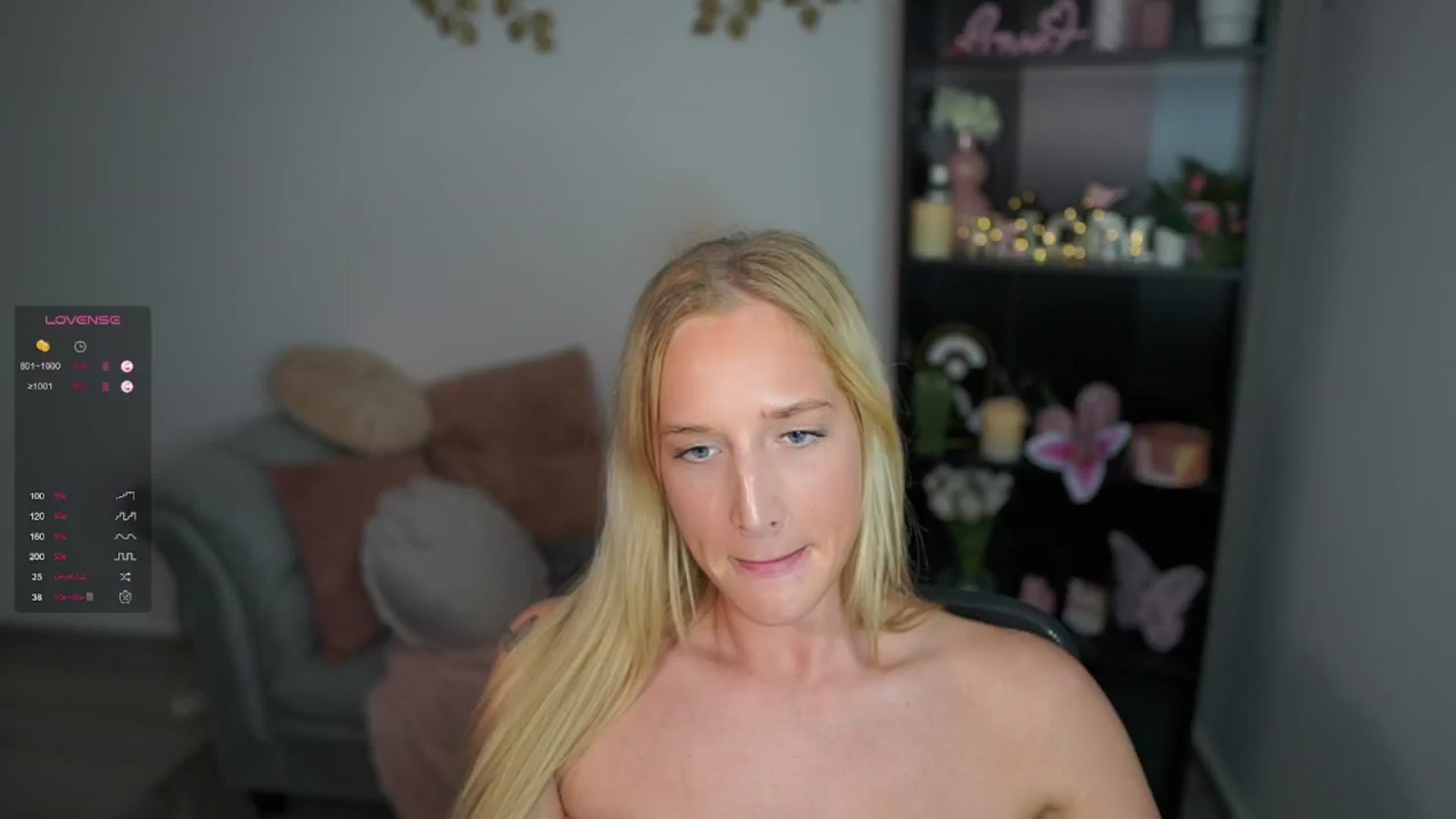 Gallery image thumbnail from NicoletteShea's myfreecams stream on, 04/23/2024, 14:48 image 17 of 20