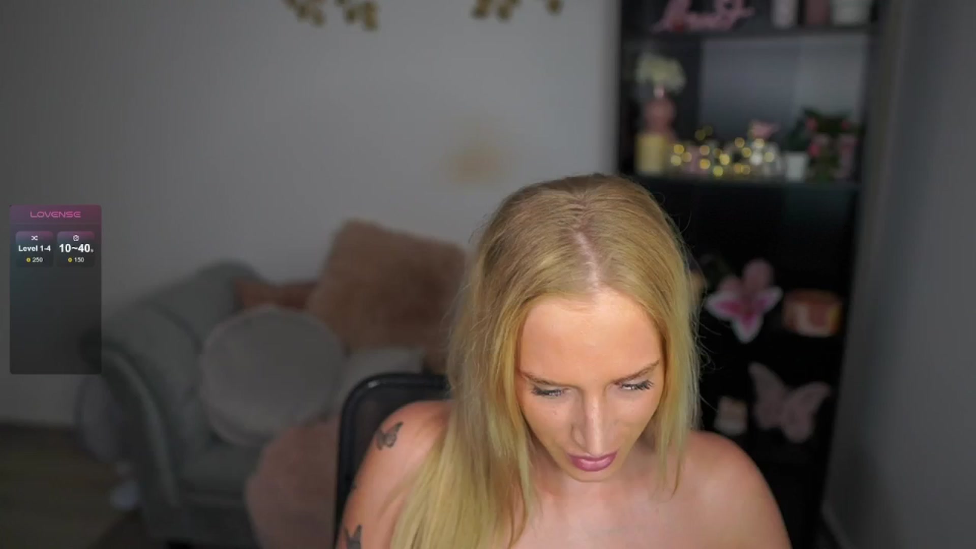 Gallery image thumbnail from NicoletteShea's myfreecams stream on, 04/29/2024, 09:39 image 10 of 20