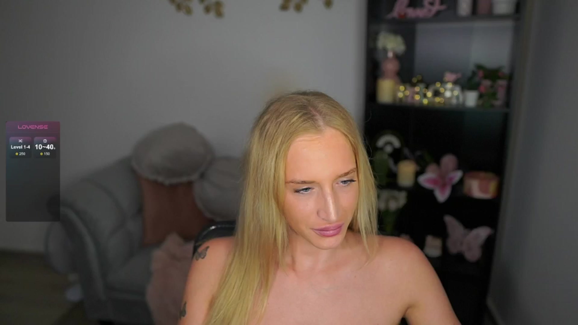 Gallery image thumbnail from NicoletteShea's myfreecams stream on, 04/29/2024, 11:04 image 3 of 20