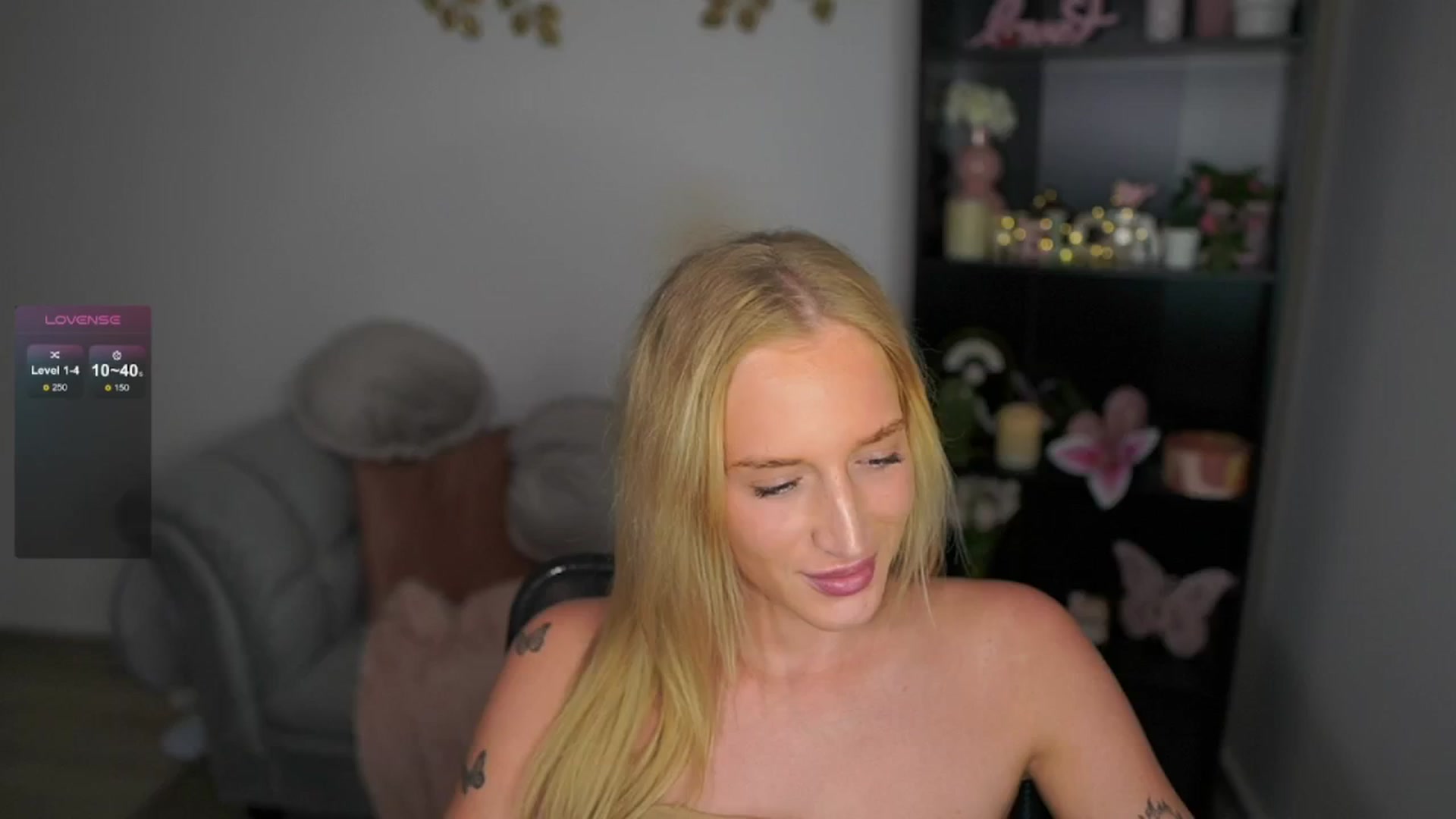 Gallery image thumbnail from NicoletteShea's myfreecams stream on, 04/29/2024, 13:12 image 17 of 20