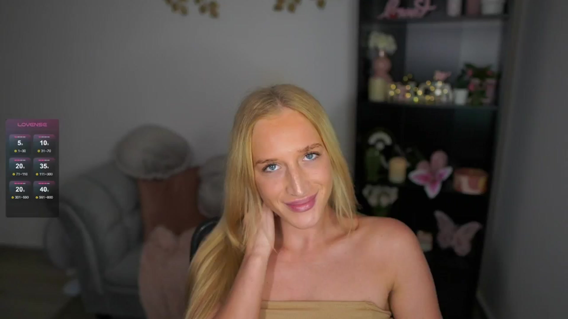 Gallery image thumbnail from NicoletteShea's myfreecams stream on, 04/29/2024, 13:12 image 16 of 20