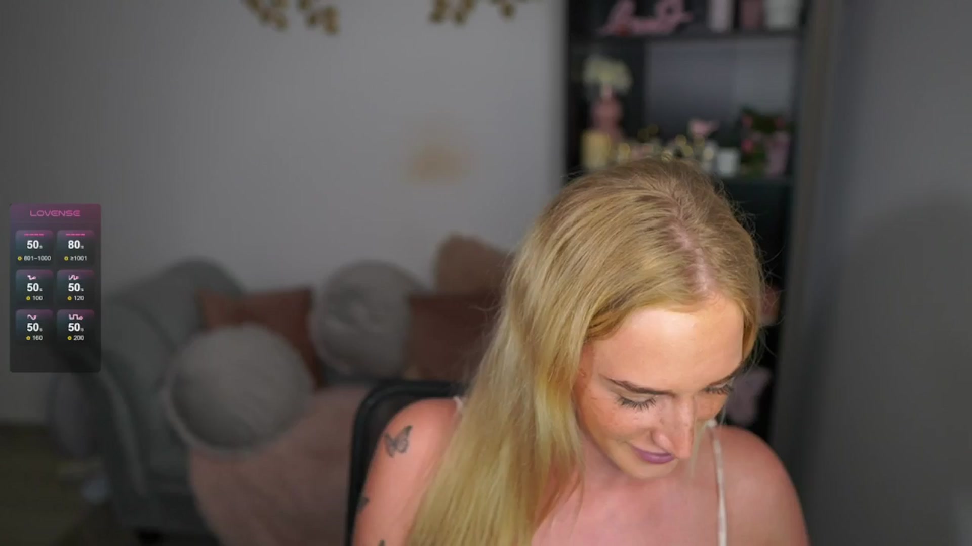Gallery image thumbnail from NicoletteShea's myfreecams stream on, 05/03/2024, 14:31 image 19 of 20