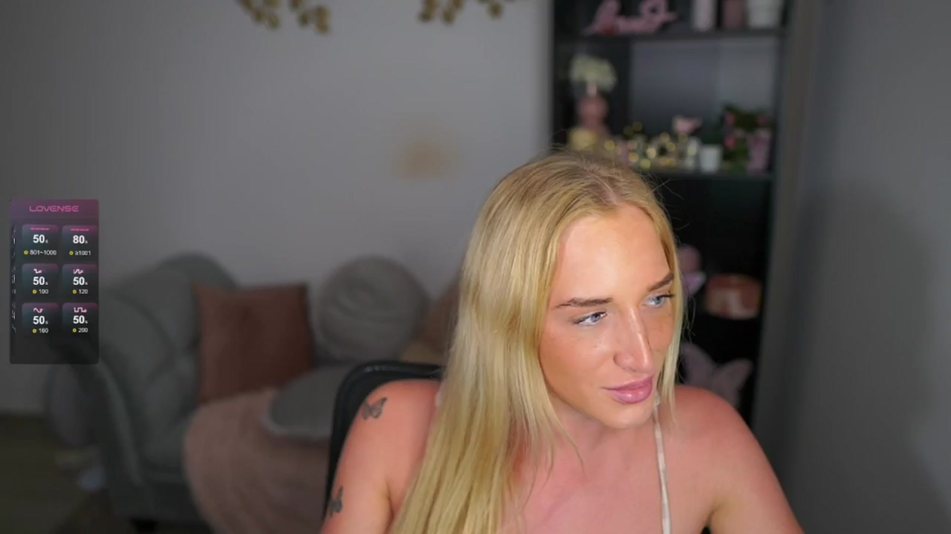 Gallery image thumbnail from NicoletteShea's myfreecams stream on, 05/03/2024, 16:05 image 1 of 20