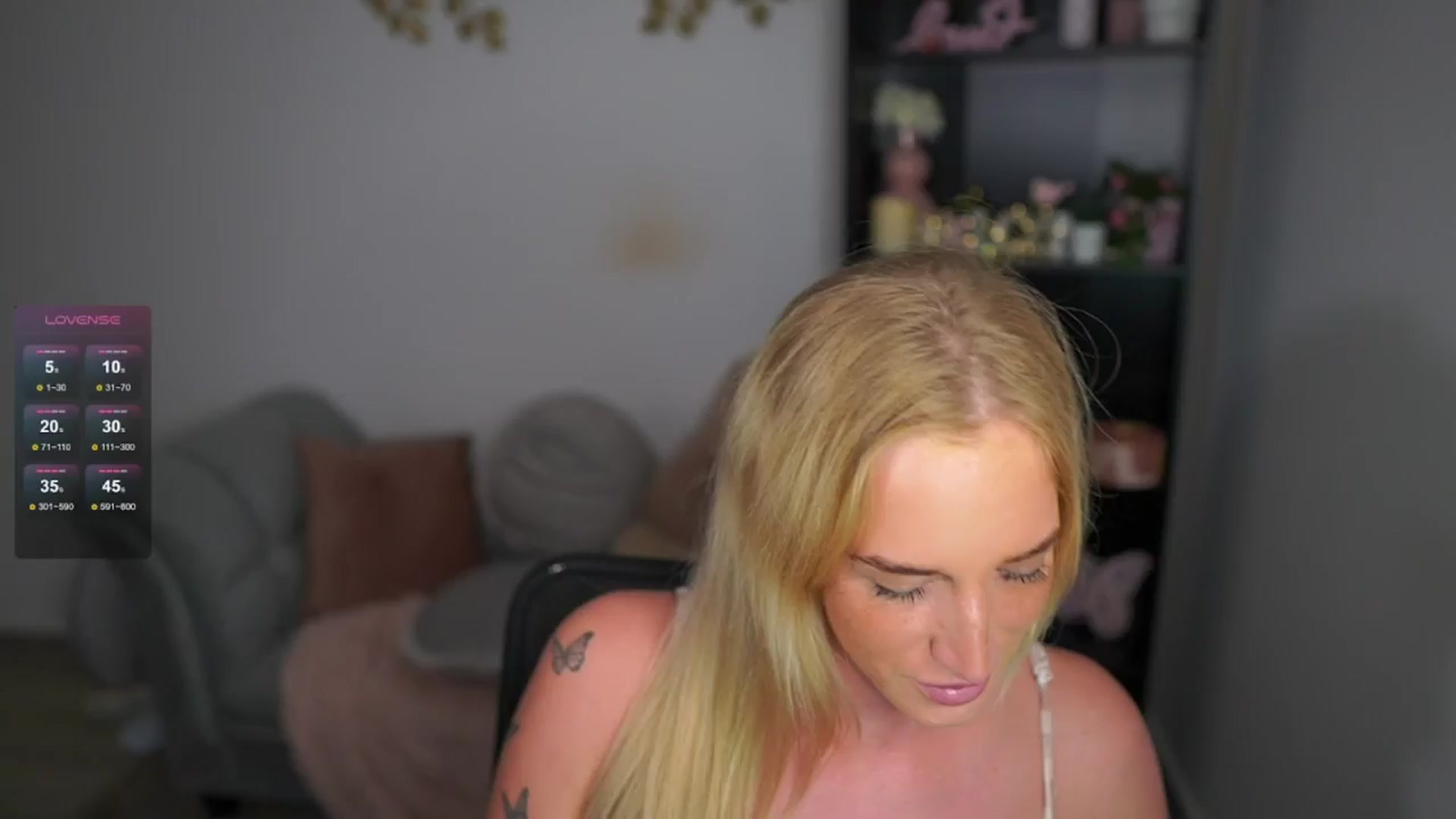 Gallery image thumbnail from NicoletteShea's myfreecams stream on, 05/03/2024, 16:05 image 9 of 20