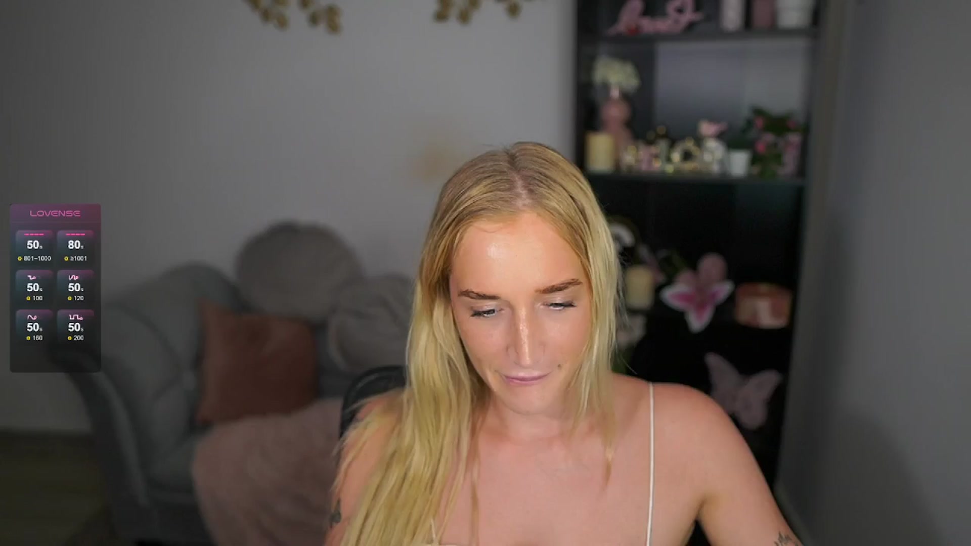 Gallery image thumbnail from NicoletteShea's myfreecams stream on, 05/05/2024, 21:13 image 9 of 20