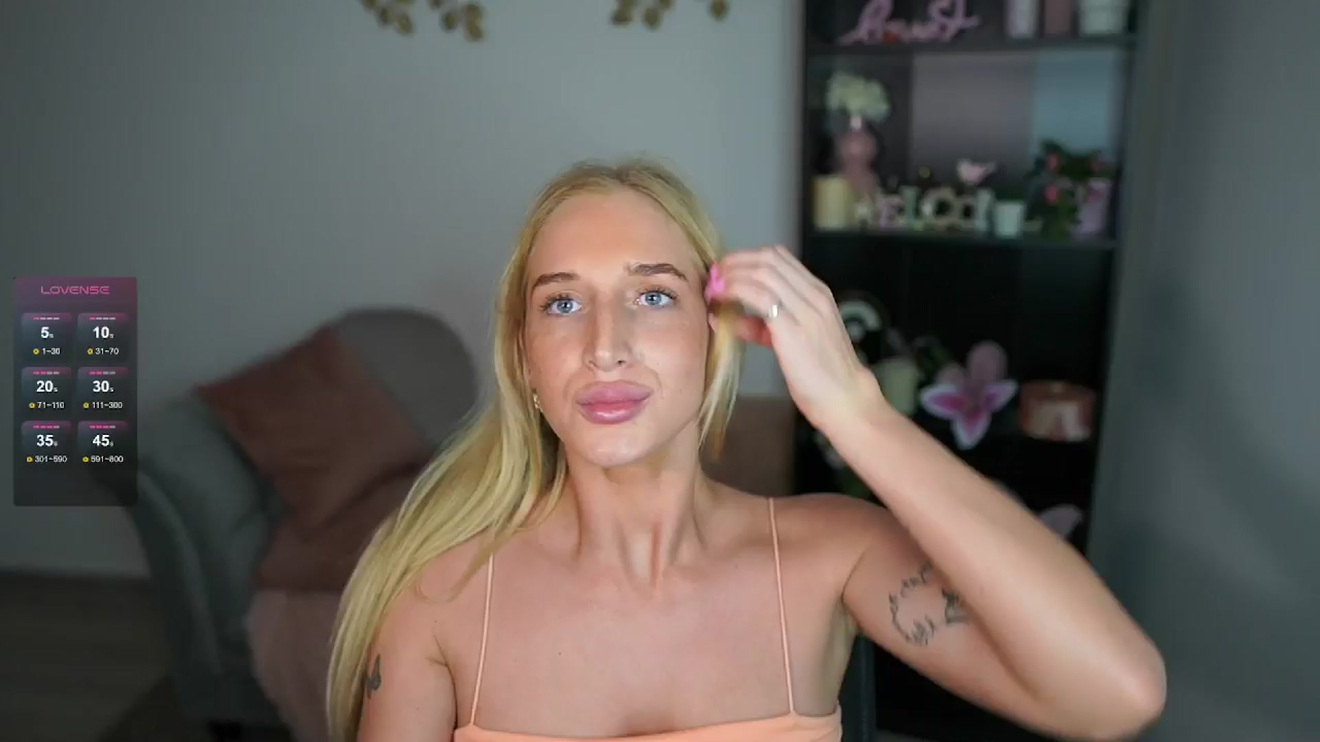 Gallery image thumbnail from NicoletteShea's myfreecams stream on, 05/07/2024, 18:15 image 8 of 20