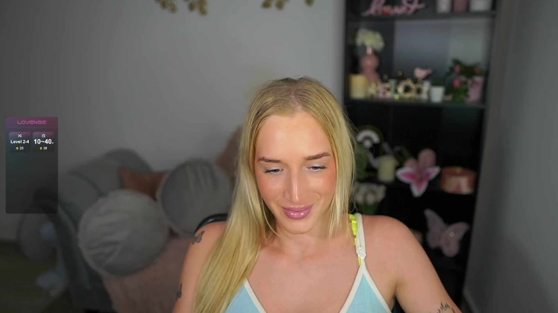 Gallery image thumbnail from NicoletteShea's myfreecams stream on, 05/08/2024, 13:41 image 14 of 20