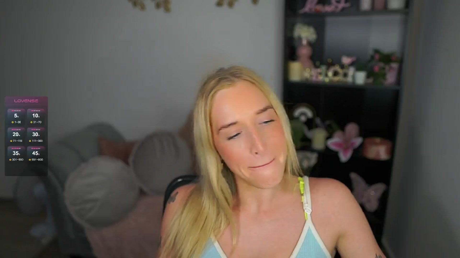 Gallery image thumbnail from NicoletteShea's myfreecams stream on, 05/08/2024, 13:41 image 8 of 20
