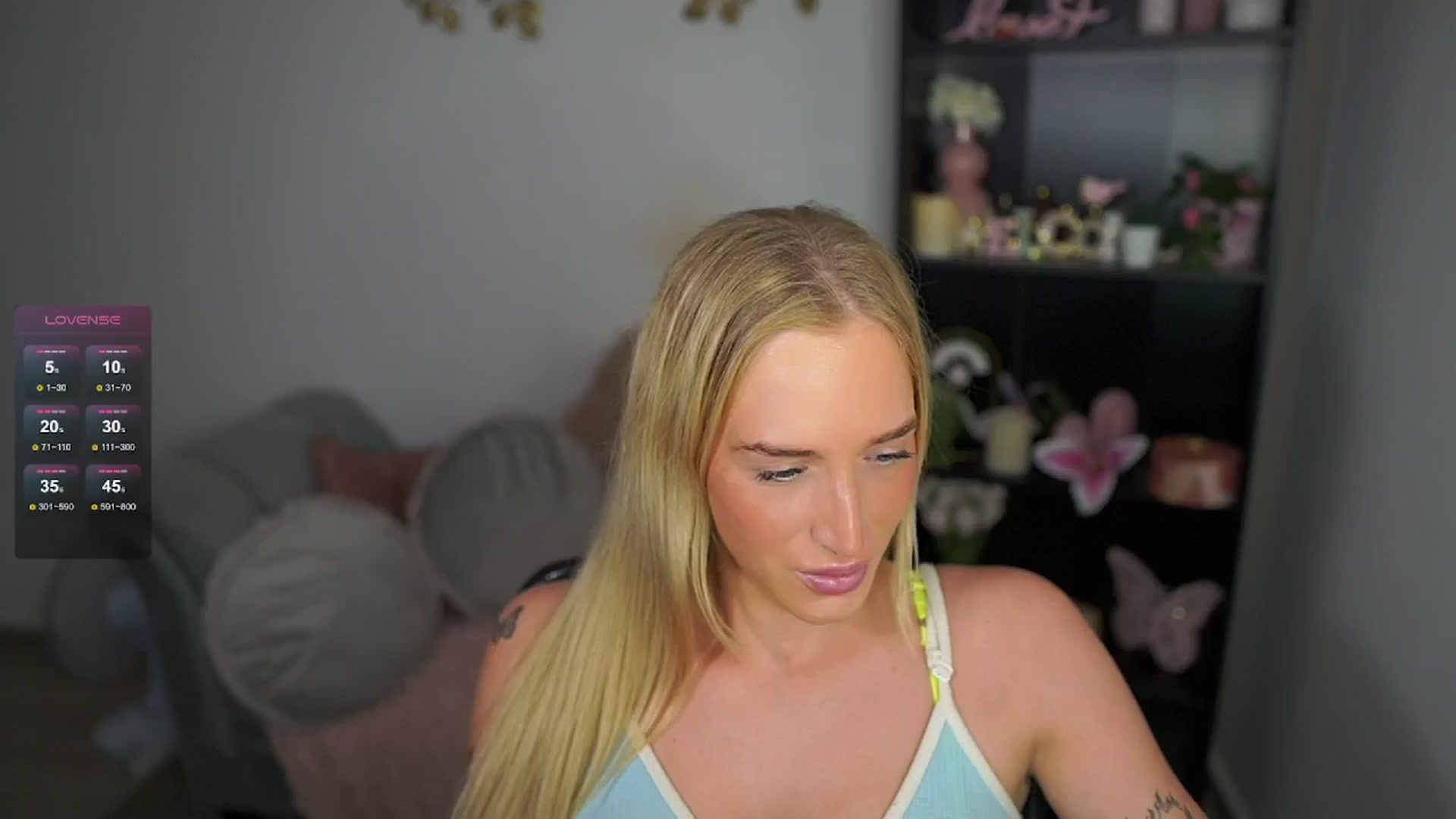 Gallery image thumbnail from NicoletteShea's myfreecams stream on, 05/08/2024, 13:41 image 11 of 20