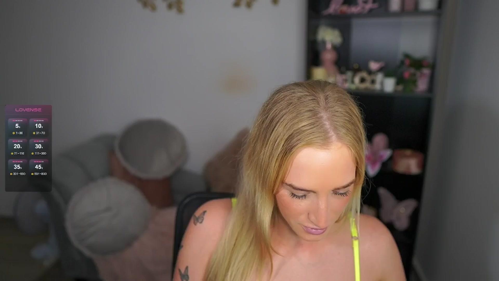Gallery image thumbnail from NicoletteShea's myfreecams stream on, 05/08/2024, 17:00 image 11 of 20