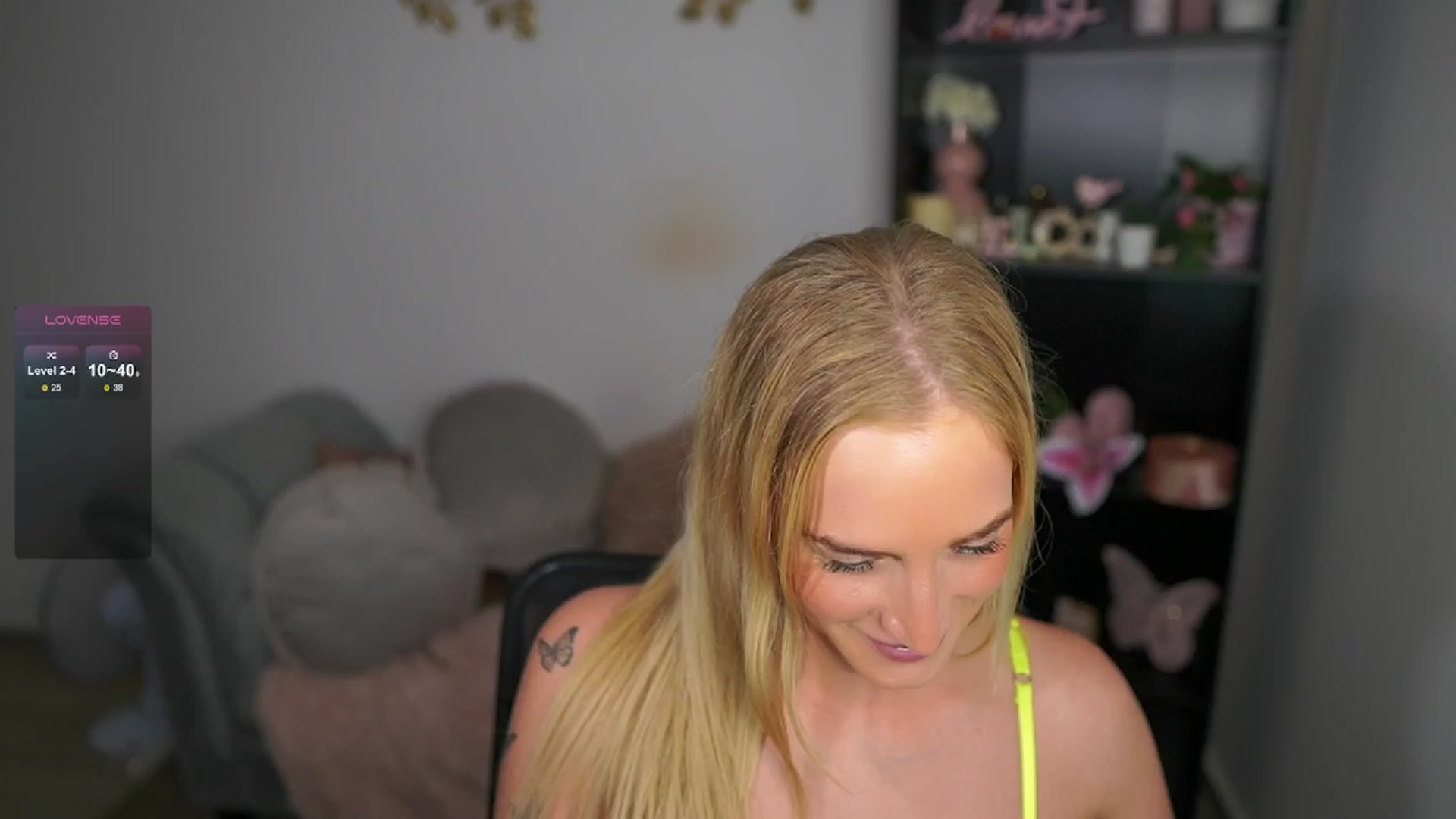 Gallery image thumbnail from NicoletteShea's myfreecams stream on, 05/08/2024, 17:00 image 14 of 20