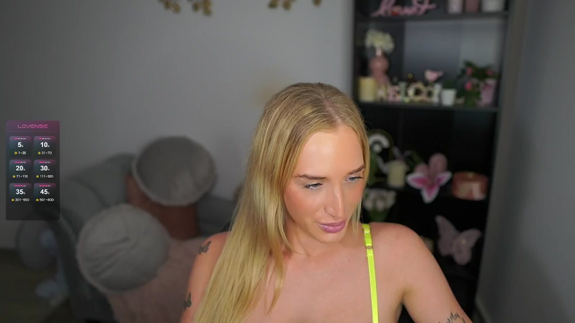 Gallery image thumbnail from NicoletteShea's myfreecams stream on, 05/08/2024, 17:00 image 4 of 20