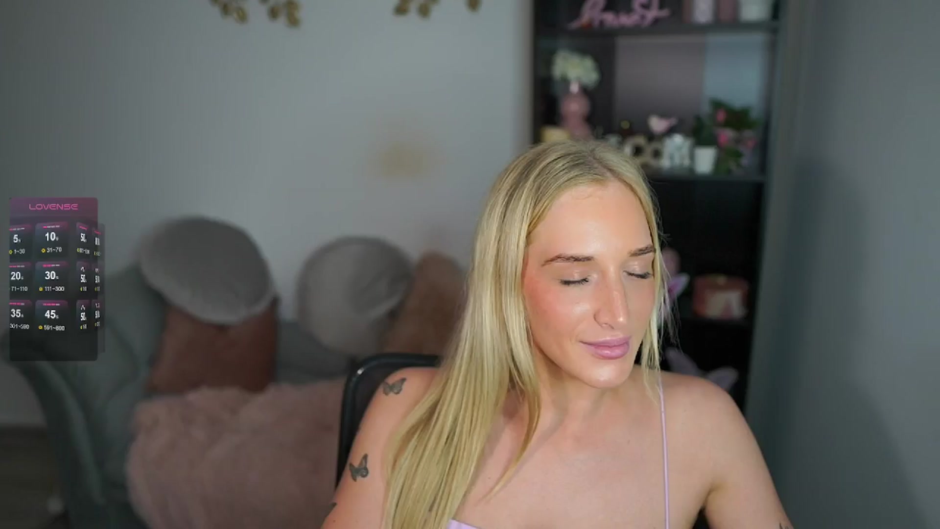 Gallery image thumbnail from NicoletteShea's myfreecams stream on, 05/09/2024, 16:40 image 8 of 20