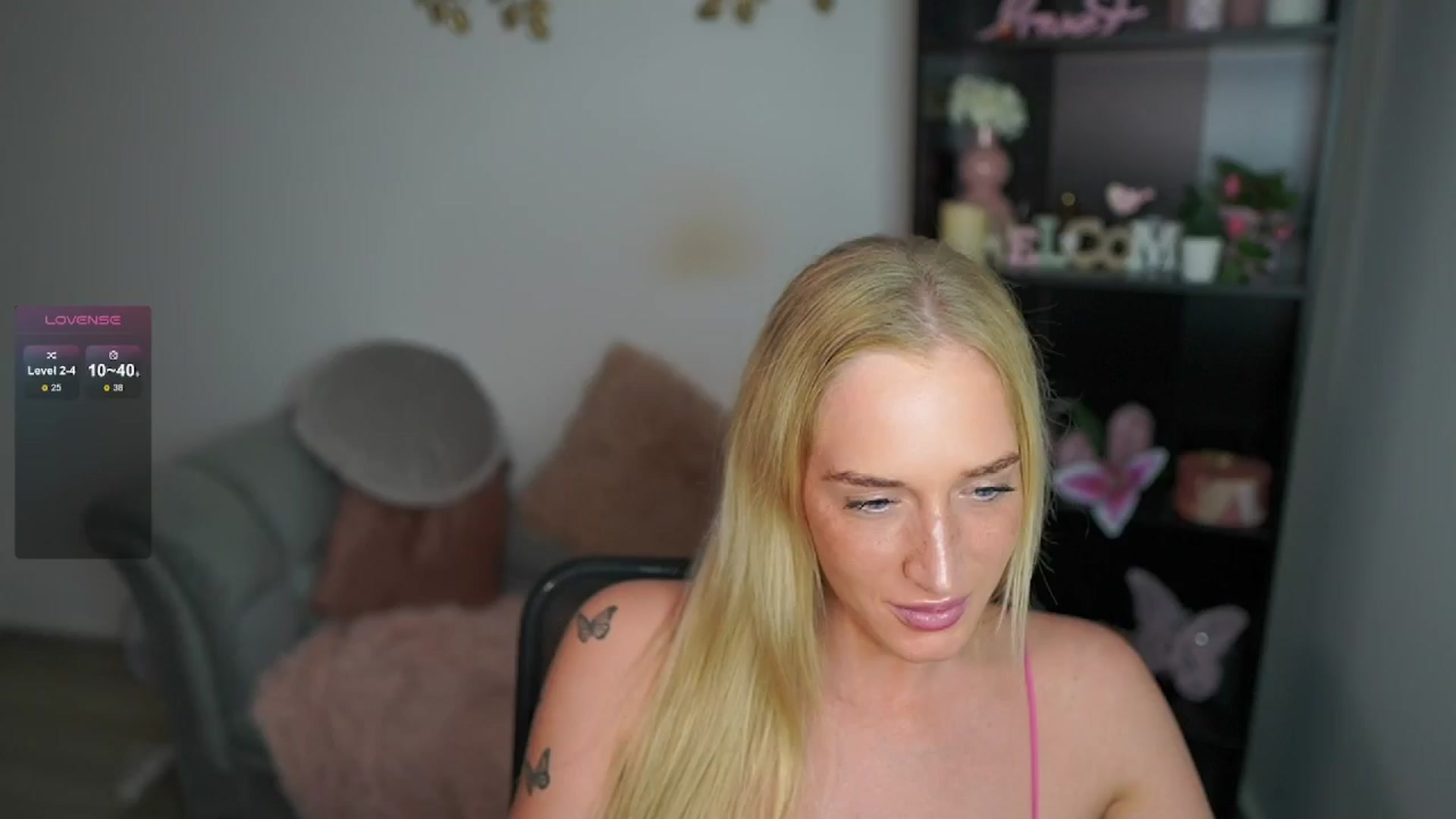 Gallery image thumbnail from NicoletteShea's myfreecams stream on, 05/11/2024, 14:08 image 15 of 20