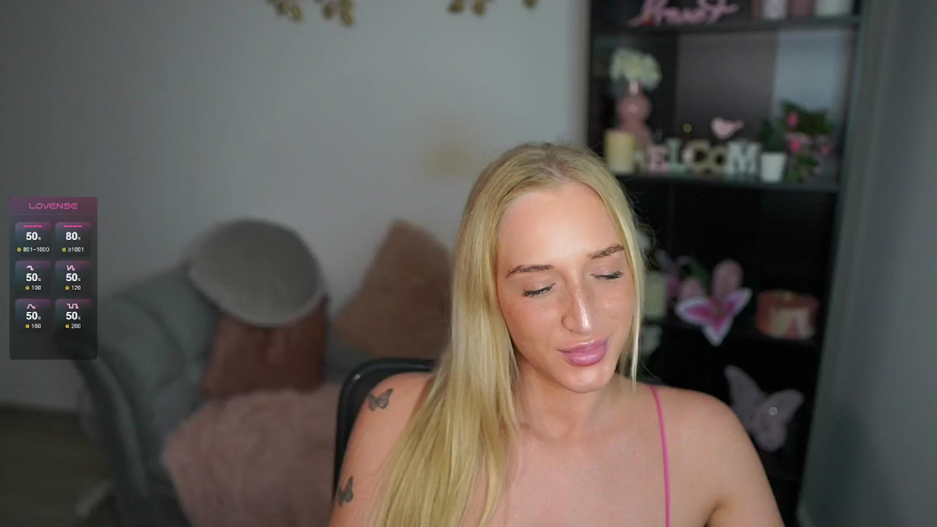 Gallery image thumbnail from NicoletteShea's myfreecams stream on, 05/11/2024, 14:08 image 14 of 20