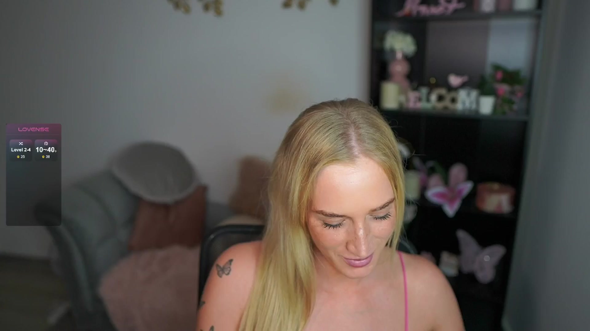 Gallery image thumbnail from NicoletteShea's myfreecams stream on, 05/11/2024, 17:37 image 17 of 20