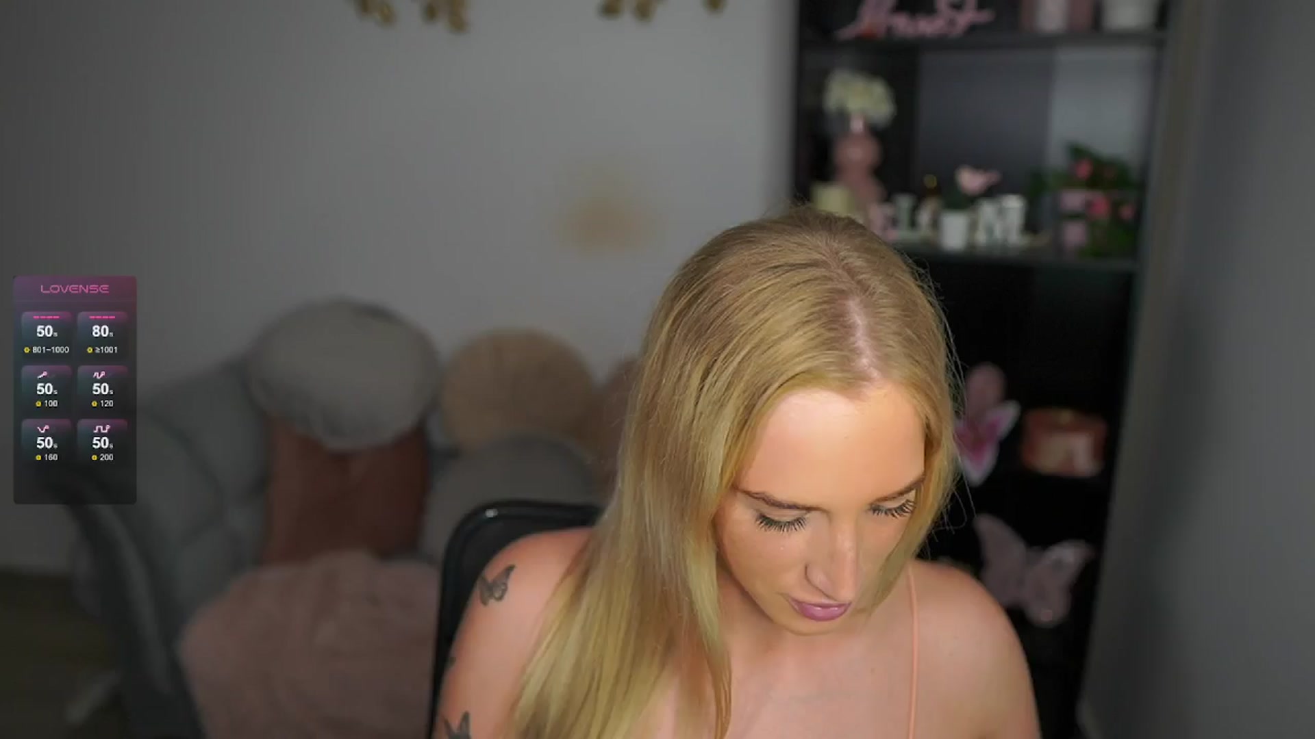 Gallery image thumbnail from NicoletteShea's myfreecams stream on, 05/14/2024, 17:57 image 1 of 20