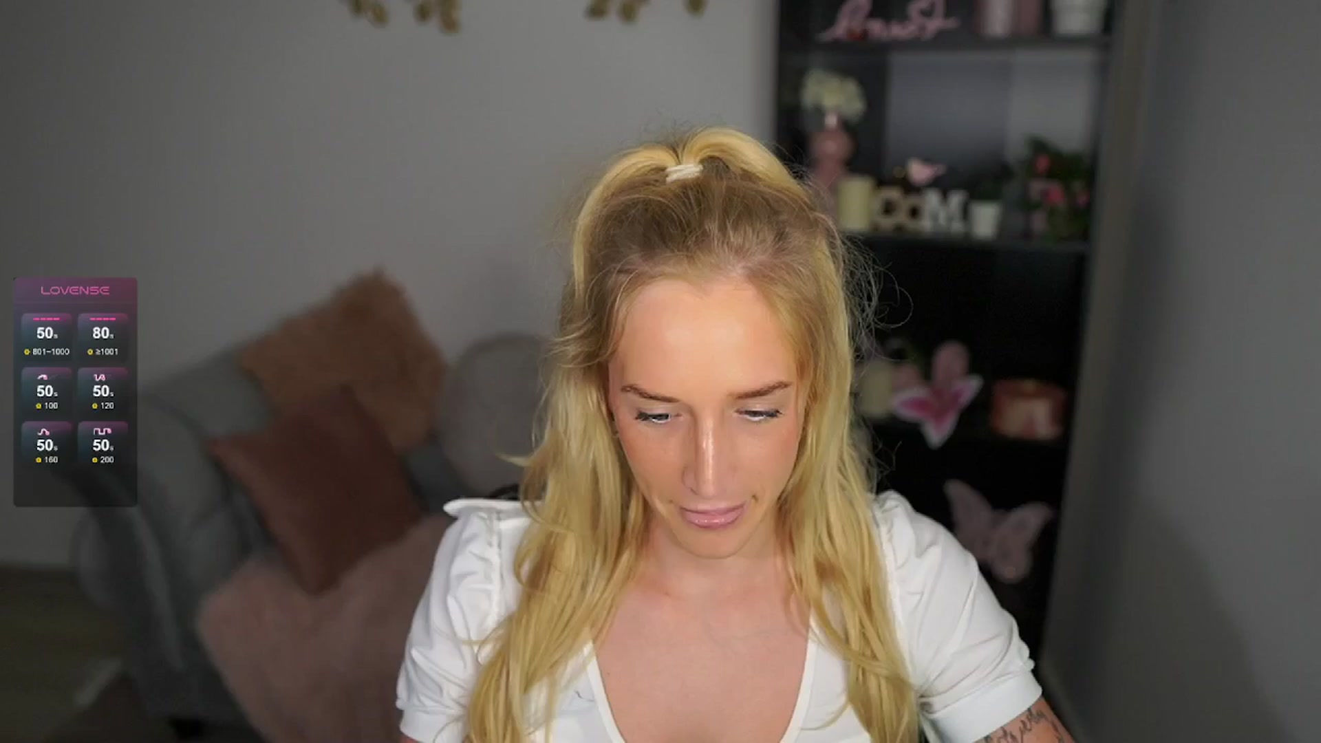Gallery image thumbnail from NicoletteShea's myfreecams stream on, 05/21/2024, 14:47 image 17 of 20