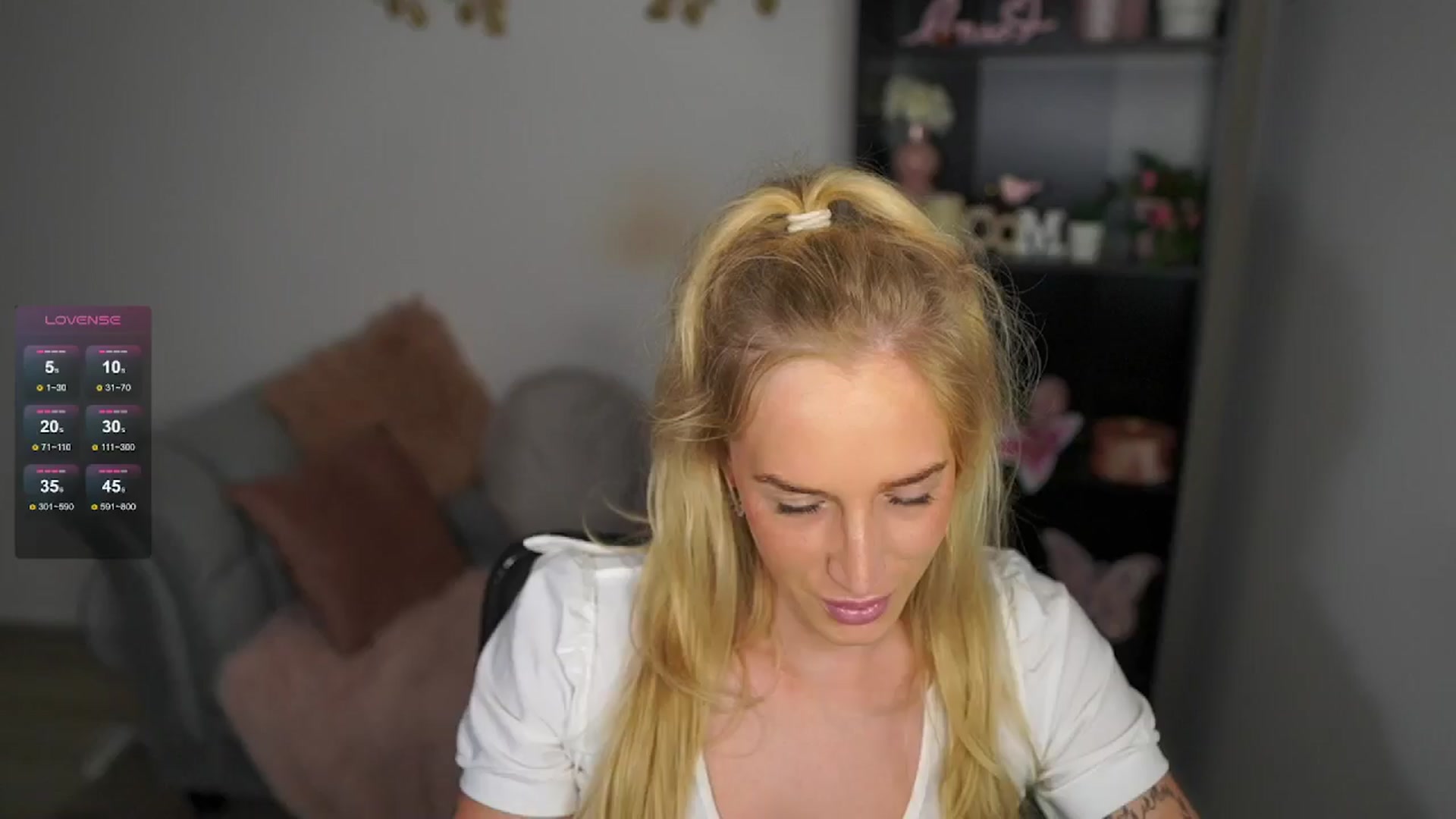 Gallery image thumbnail from NicoletteShea's myfreecams stream on, 05/21/2024, 14:47 image 18 of 20