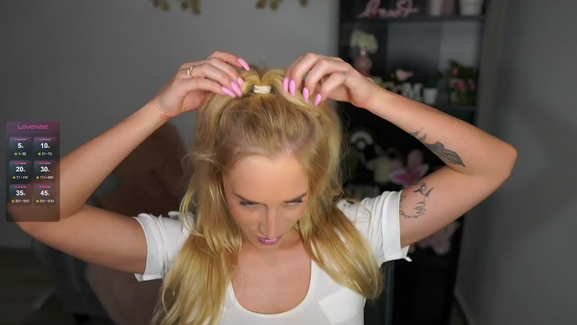 Gallery image thumbnail from NicoletteShea's myfreecams stream on, 05/21/2024, 14:47 image 8 of 20