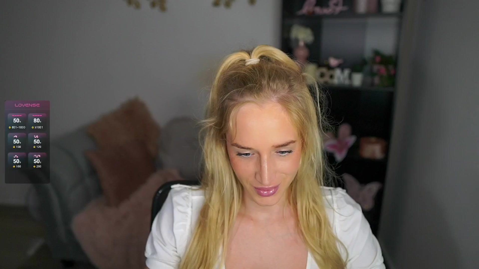 Gallery image thumbnail from NicoletteShea's myfreecams stream on, 05/21/2024, 14:47 image 1 of 20