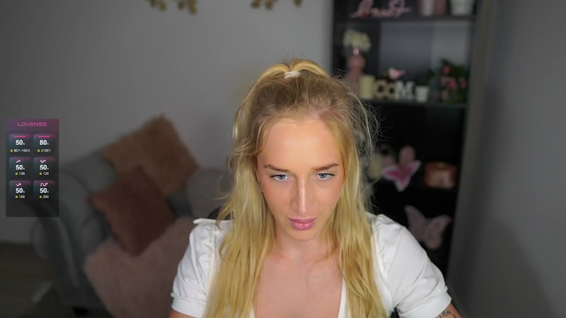 Gallery image thumbnail from NicoletteShea's myfreecams stream on, 05/21/2024, 15:25 image 7 of 20