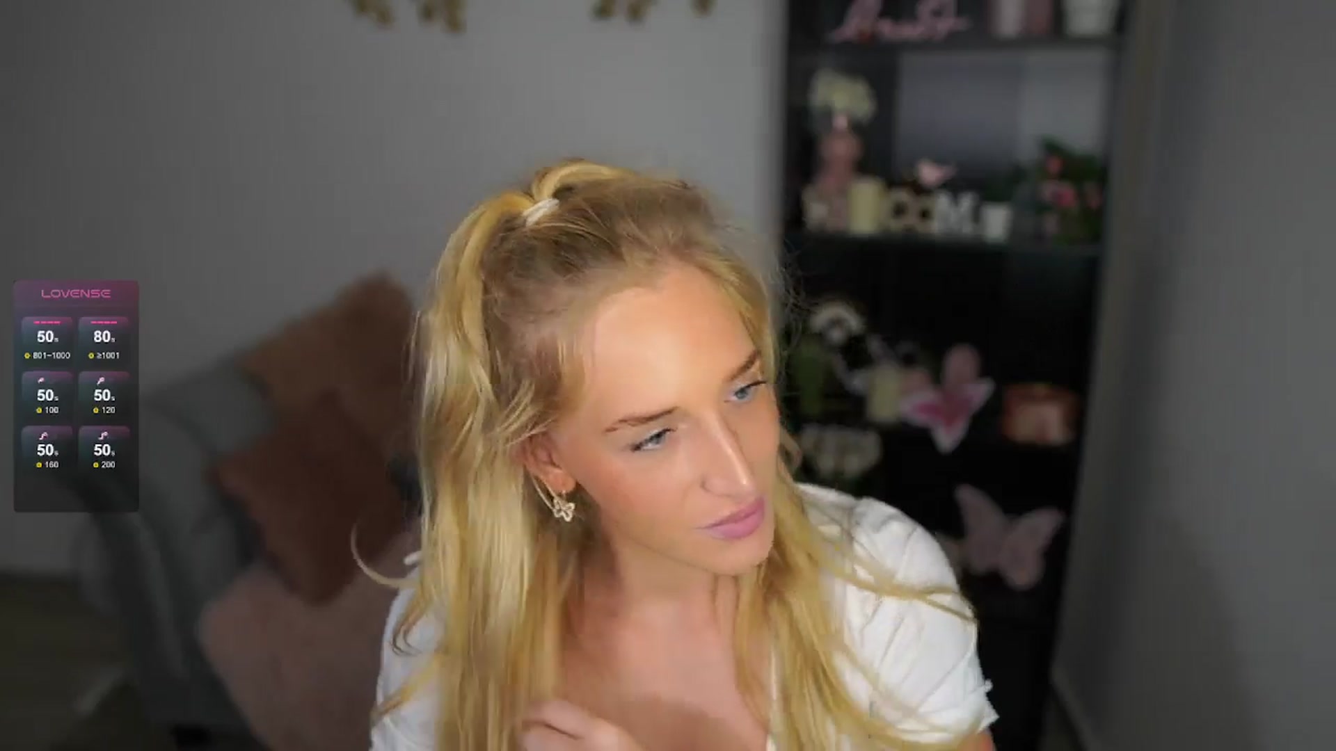Gallery image thumbnail from NicoletteShea's myfreecams stream on, 05/21/2024, 15:25 image 6 of 20