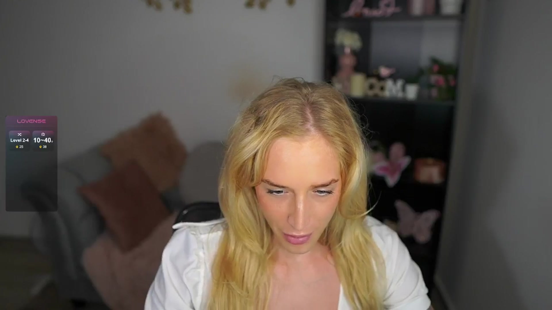 Gallery image thumbnail from NicoletteShea's myfreecams stream on, 05/21/2024, 16:33 image 7 of 20